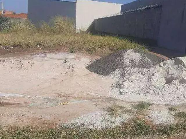 Terreno / Lote para Venda em Paulínia/SP Parque dos Servidores