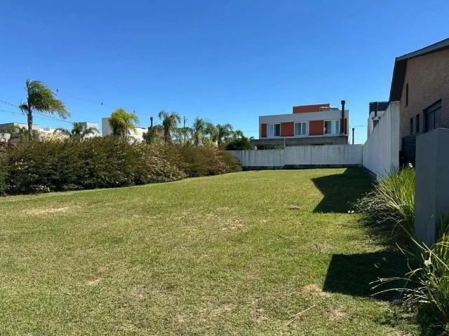 Terreno / Lote para Venda em Pelotas/RS Laranjal