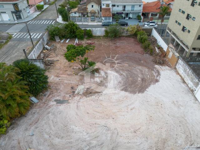 Terreno / Lote para Venda em Peruíbe/SP Centro
