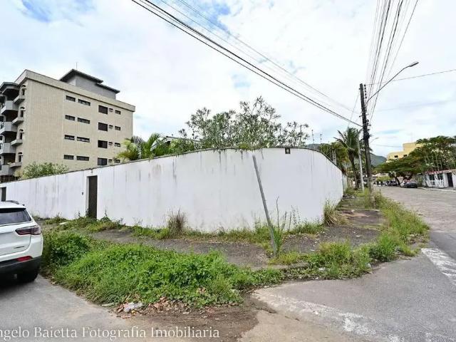 Terreno / Lote para Venda em Peruíbe/SP Centro