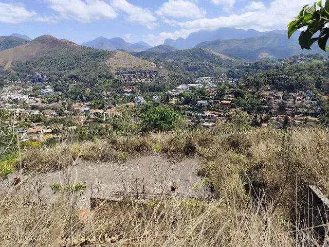Terreno / Lote para Venda em Petrópolis/RJ Nogueira