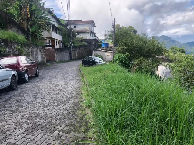 Terreno / Lote para Venda em Petrópolis/RJ Quitandinha
