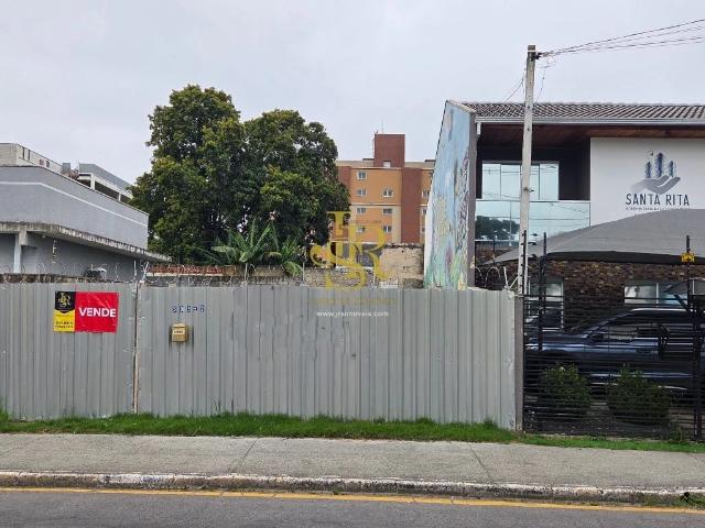Terreno / Lote para Venda em Pinhais/PR Centro