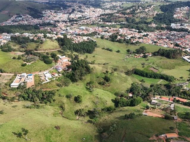 Terreno / Lote para Venda em Piracaia/SP Centro