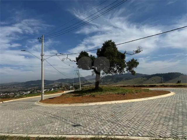 Terreno / Lote para Venda em Piracaia/SP Centro