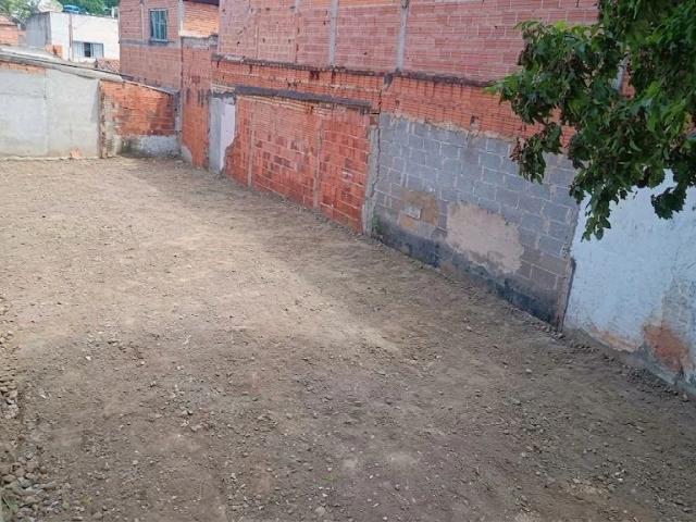 Terreno / Lote para Venda em Piracicaba/SP Monte Líbano