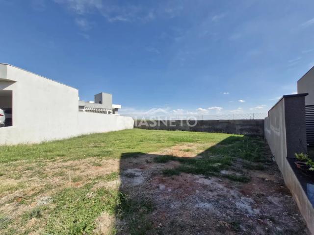 Terreno / Lote para Venda em Piracicaba/SP Parque Taquaral