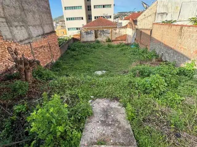 Terreno / Lote para Venda em Poços de Caldas/MG Centro