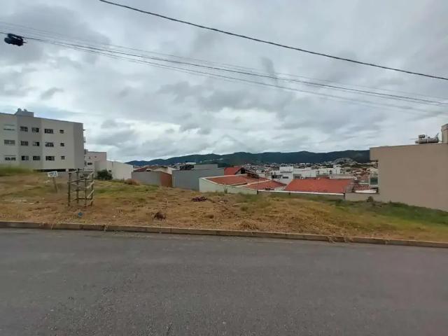 Terreno / Lote para Venda em Poços de Caldas/MG Jardim das Hortênsias