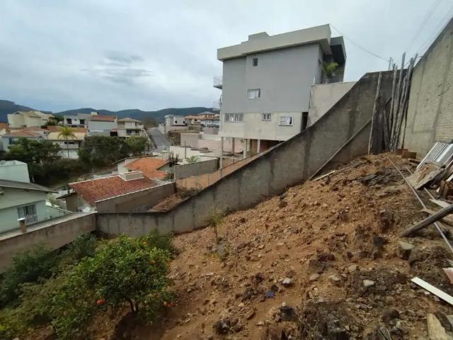Terreno / Lote para Venda em Poços de Caldas/MG Parque Vivaldi Leite Ribeiro