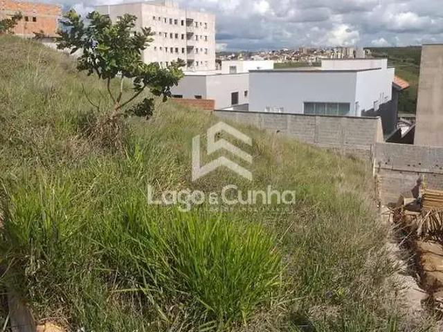 Terreno / Lote para Venda em Poços de Caldas/MG Residencial Summer Ville