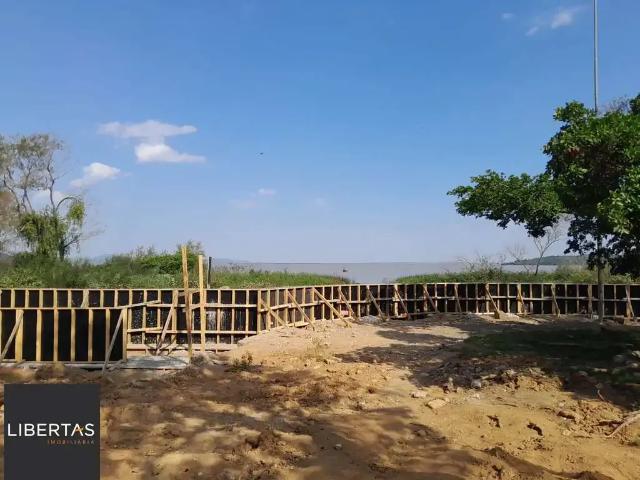Terreno / Lote para Venda em Porto Alegre/RS Lami