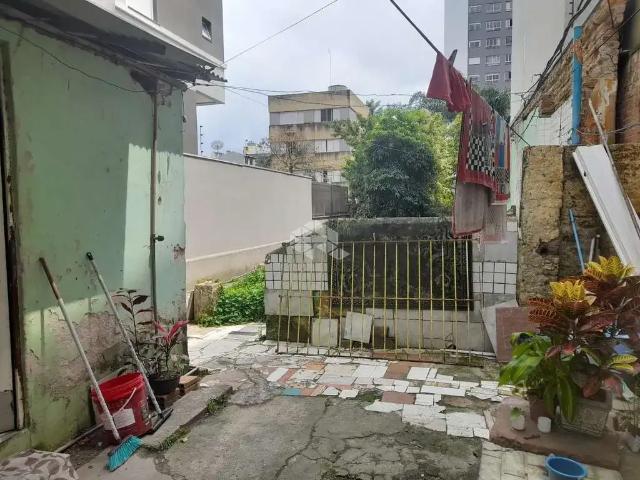 Terreno / Lote para Venda em Porto Alegre/RS São João