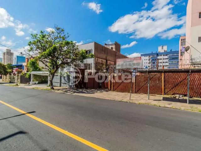 Terreno / Lote para Venda em Porto Alegre/RS Santana