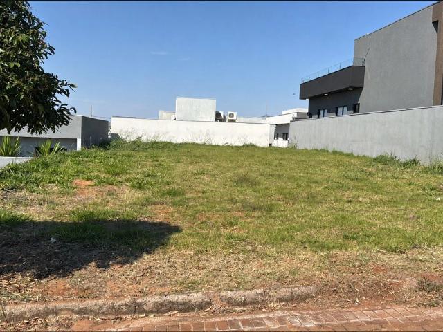 Terreno / Lote para Venda em Porto Rico/PR Centro