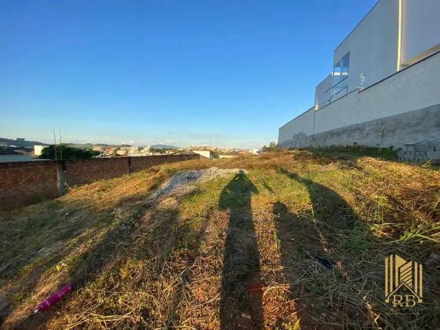 Terreno / Lote para Venda em Pouso Alegre/MG Parque Ibirá