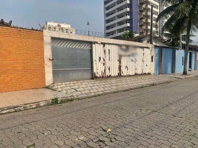 Terreno / Lote para Venda em Praia Grande/SP Aviação
