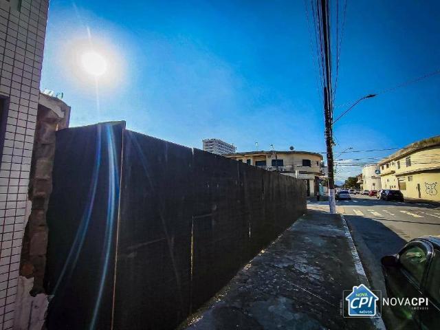 Terreno / Lote para Venda em Praia Grande/SP Boqueirão