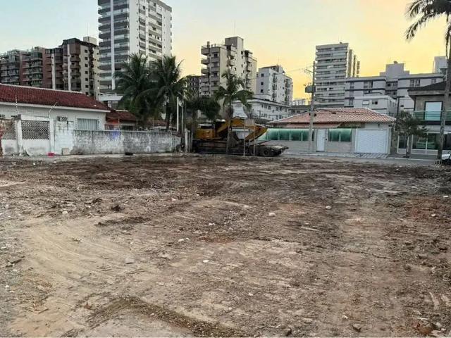 Terreno / Lote para Venda em Praia Grande/SP Canto do Forte