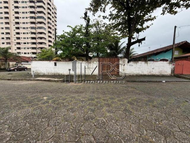 Terreno / Lote para Venda em Praia Grande/SP Maracanã