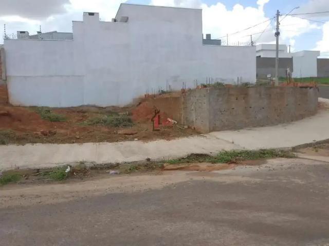 Terreno / Lote para Venda em Presidente Prudente/SP Jardim Itacaré