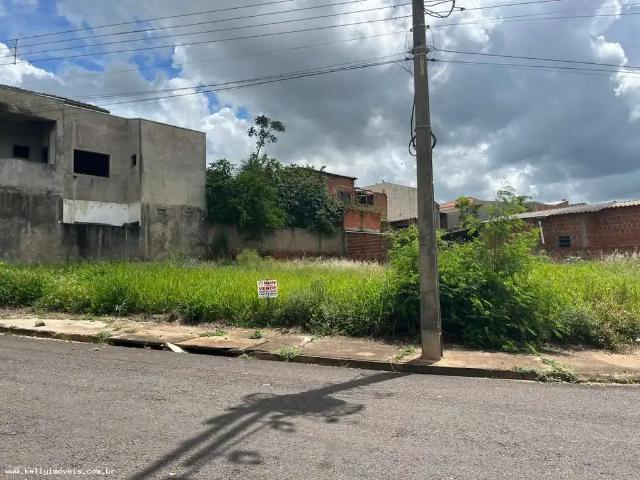 Terreno / Lote para Venda em Presidente Prudente/SP Jardim Prudentino