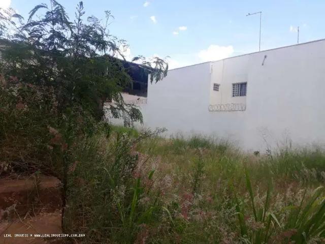 Terreno / Lote para Venda em Presidente Prudente/SP Jardim Rio 400