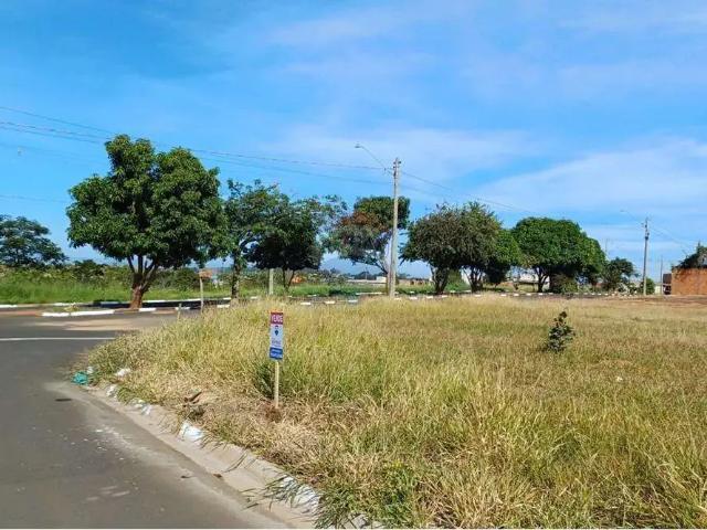 Terreno / Lote para Venda em Restinga/SP Centro