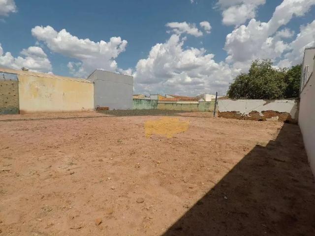 Terreno / Lote para Venda em Rio Claro/SP Estádio