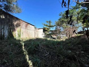 Terreno à venda em Praça Delfos
