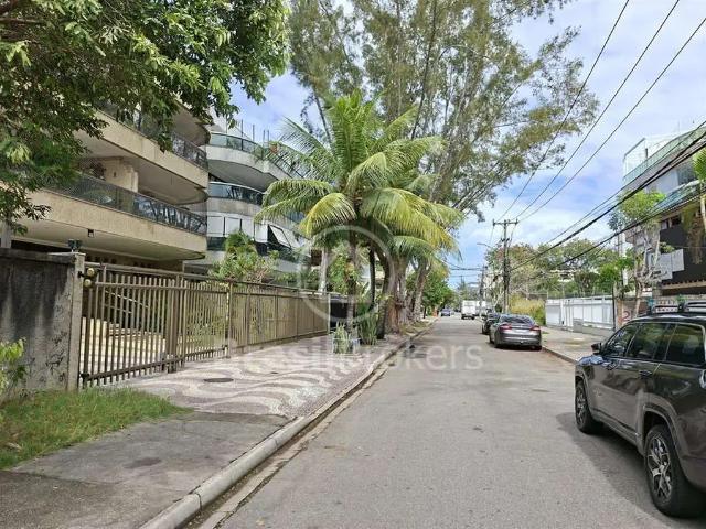Terreno / Lote para Venda em Rio de Janeiro/RJ Recreio dos Bandeirantes