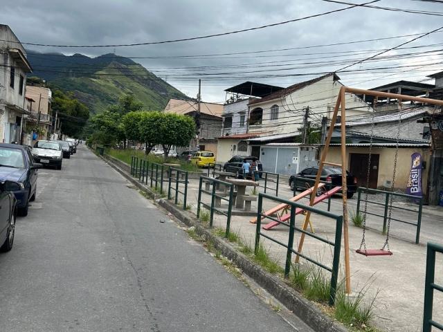 Terreno / Lote para Venda em Rio de Janeiro/RJ Realengo
