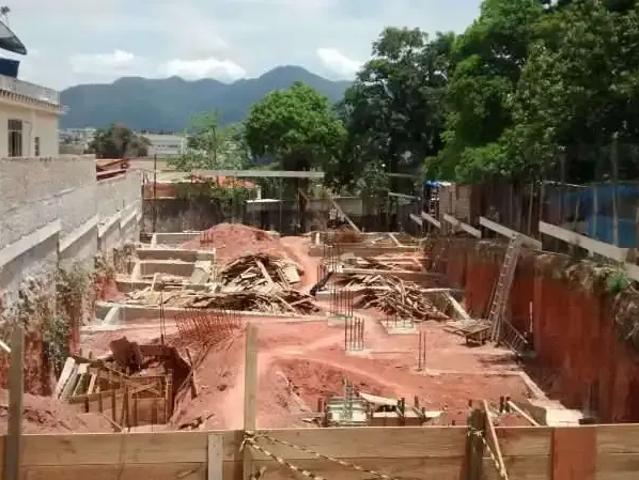 Terreno / Lote para Venda em Rio de Janeiro/RJ Tanque