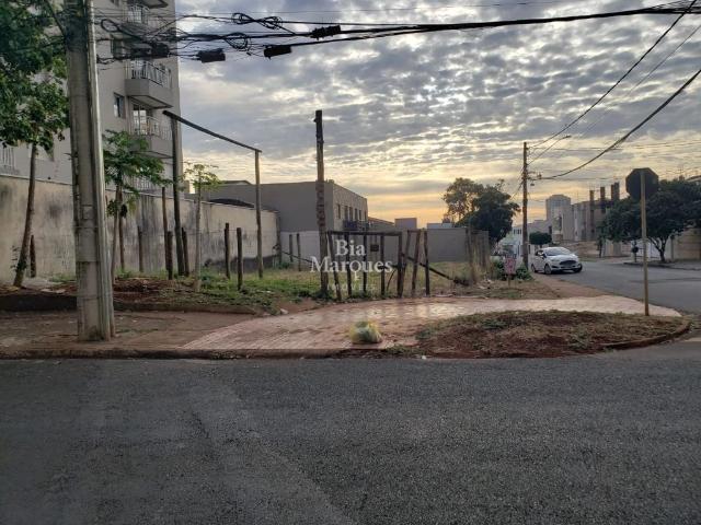 Terreno / Lote para Venda em Ribeirão Preto/SP Jardim Irajá