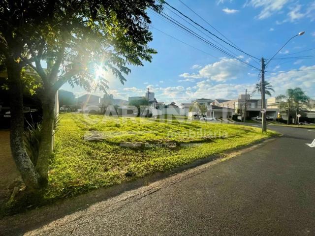 Terreno / Lote para Venda em São Carlos/SP Condomínio Village Damha II