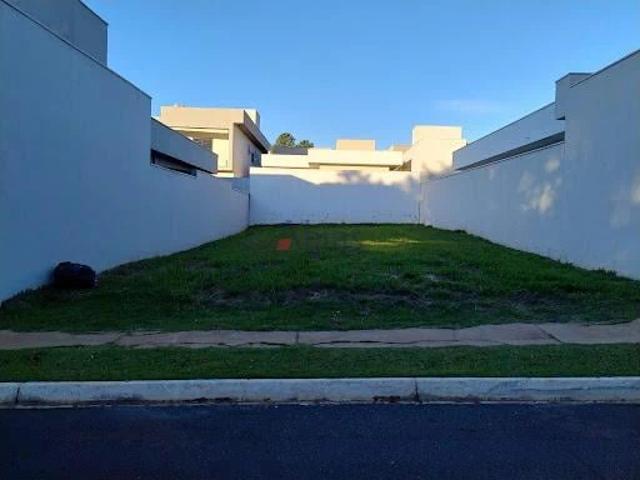 Terreno / Lote para Venda em São Carlos/SP Água Vermelha