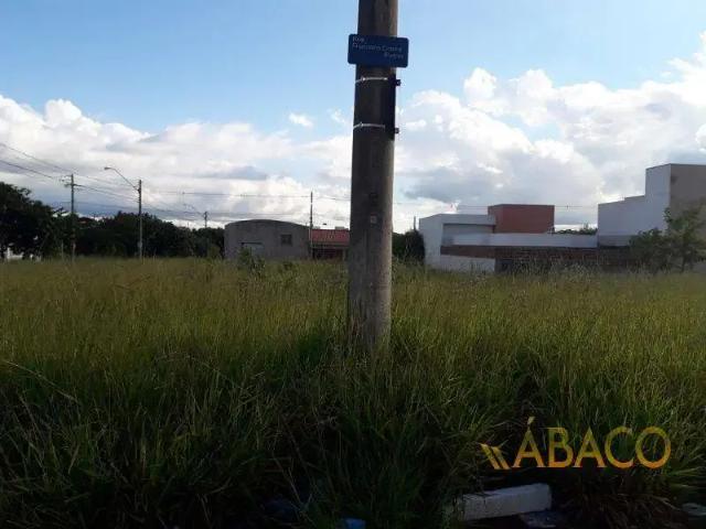 Terreno / Lote para Venda em São Carlos/SP Jardim Embaré