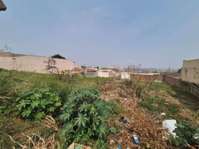 Terreno / Lote para Venda em São Carlos/SP Jardim Pacaembu