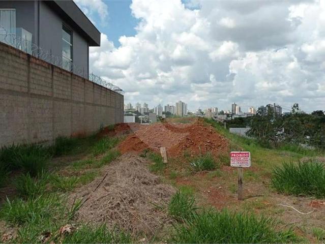 Terreno / Lote para Venda em São Carlos/SP Jardim Santa Júlia