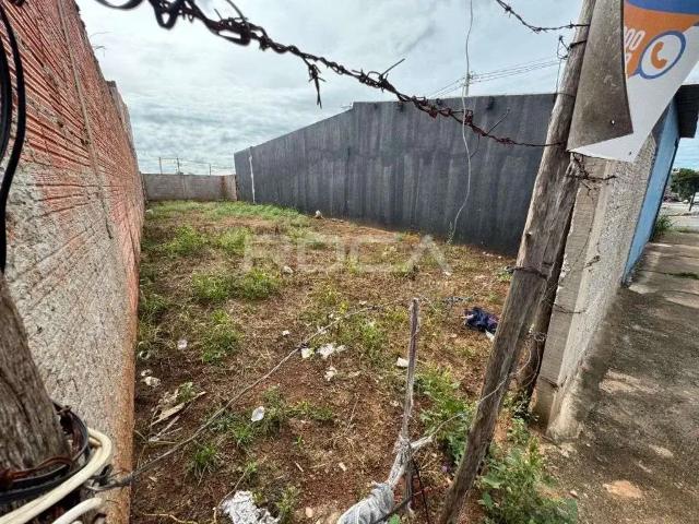Terreno / Lote para Venda em São Carlos/SP Loteamento Social Antenor Garcia