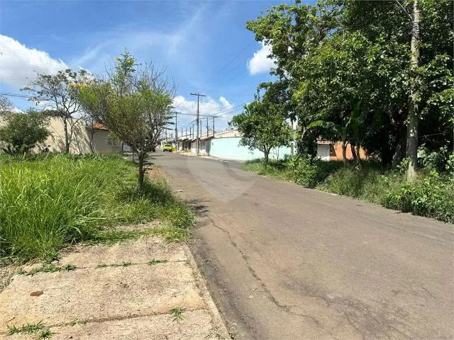 Terreno / Lote para Venda em São Carlos/SP Parque Primavera