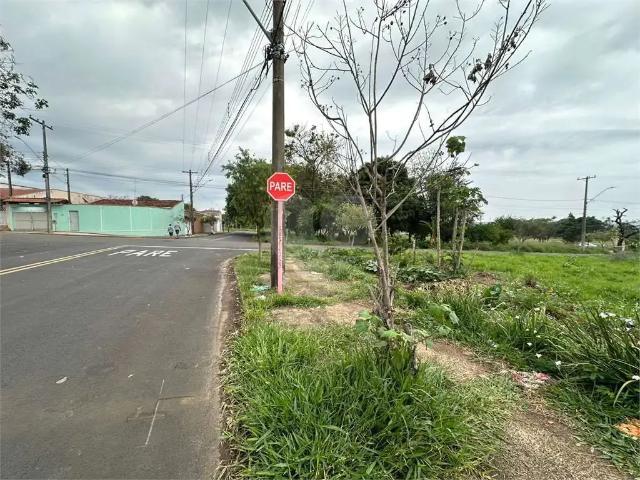 Terreno / Lote para Venda em São Carlos/SP Parque Primavera