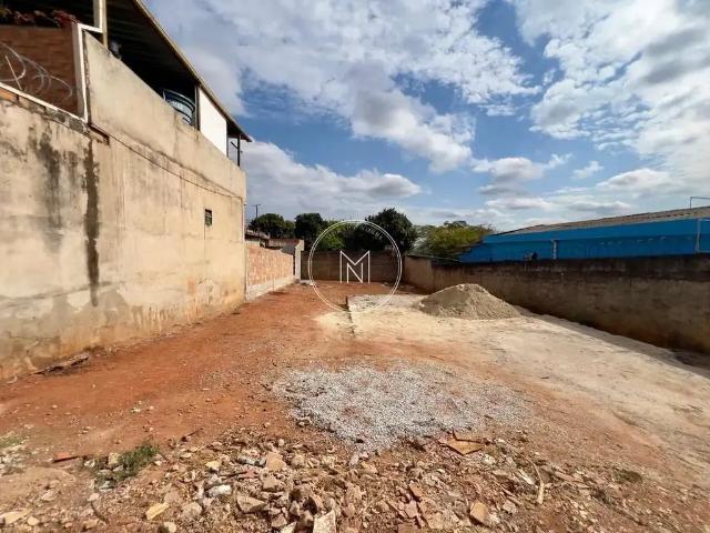Terreno / Lote para Venda em São Joaquim de Bicas/MG Centro