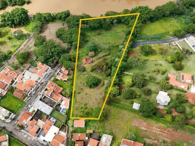 Terreno / Lote para Venda em São José do Rio Pardo/SP Jardim Santa Marina