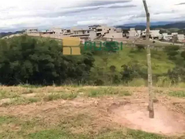 Terreno / Lote para Venda em São José dos Campos/SP Condomínio Residencial Alphaville I