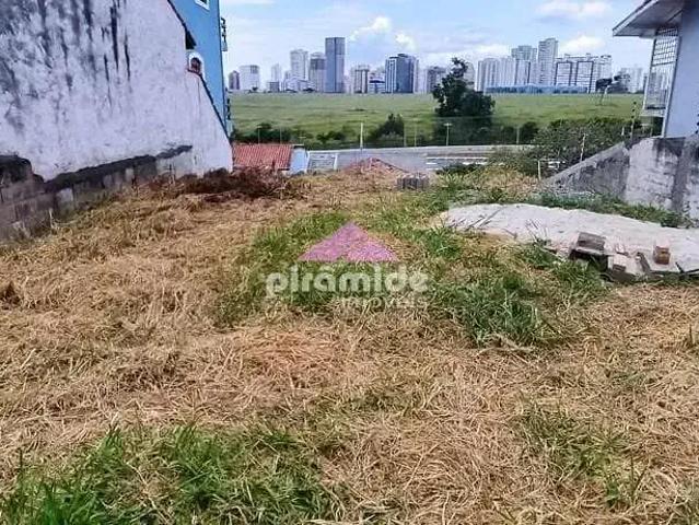 Terreno / Lote para Venda em São José dos Campos/SP Jardim das Indústrias
