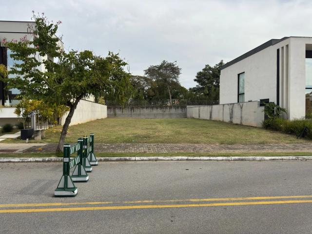 Terreno / Lote para Venda em São José dos Campos/SP Jardim do Golfe