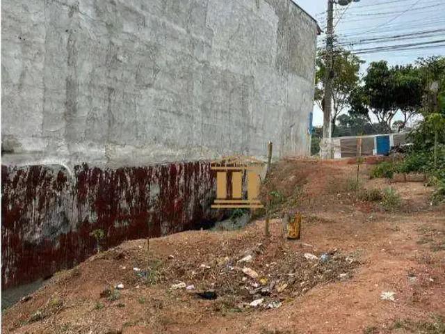 Terreno / Lote para Venda em São José dos Campos/SP Jardim República