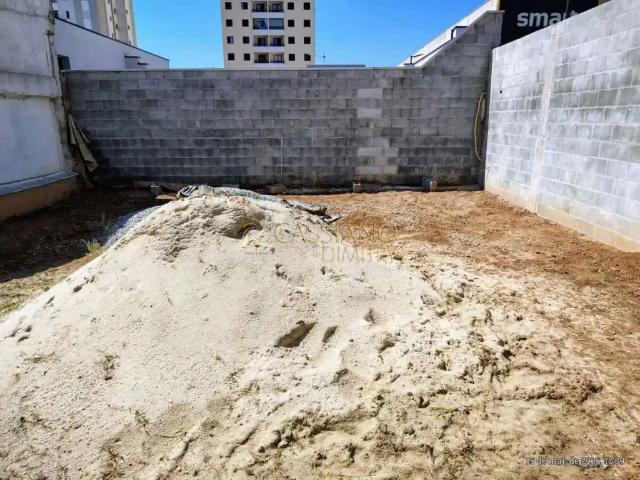 Terreno / Lote para Venda em São José dos Campos/SP Jardim Satélite