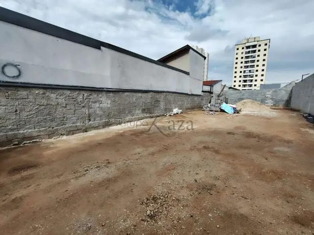 Terreno / Lote para Venda em São José dos Campos/SP Jardim Satélite